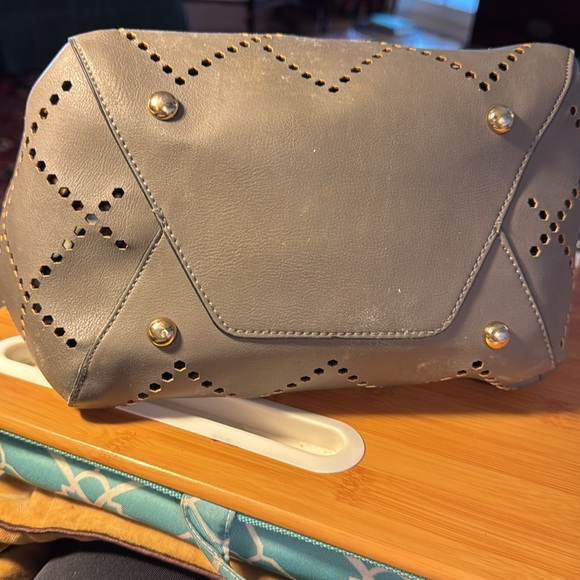 Purse - Picture 2 of 7